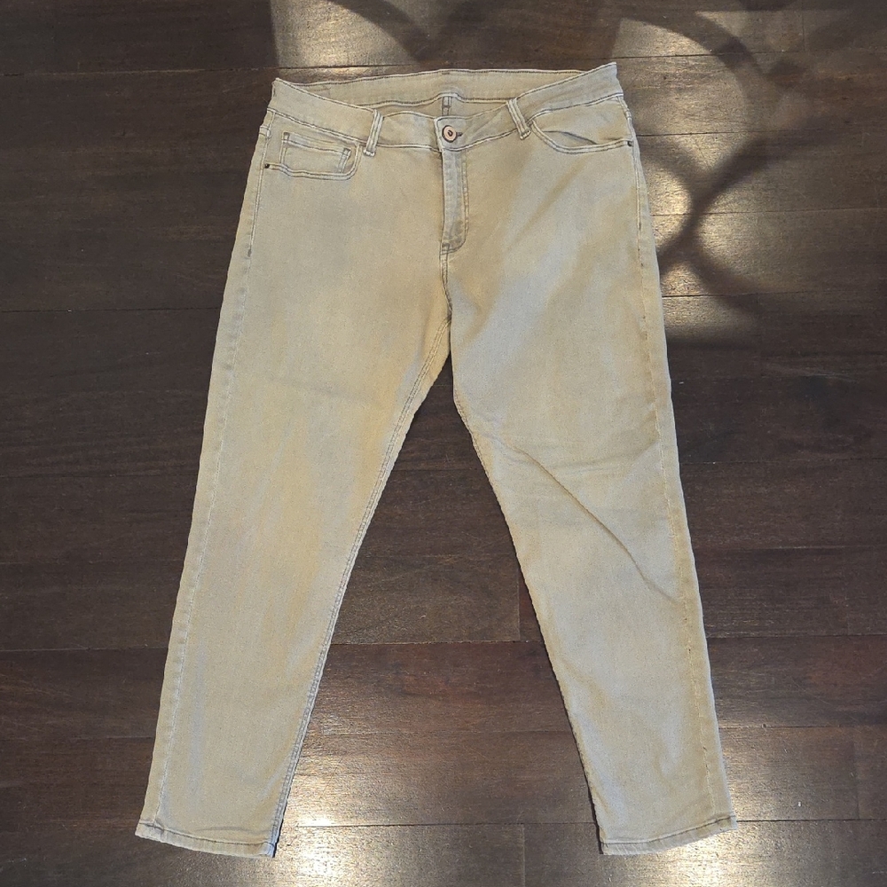 WOMEN'S ZARA GREEN KHAKI JEANS PANTS SZ 12 $60